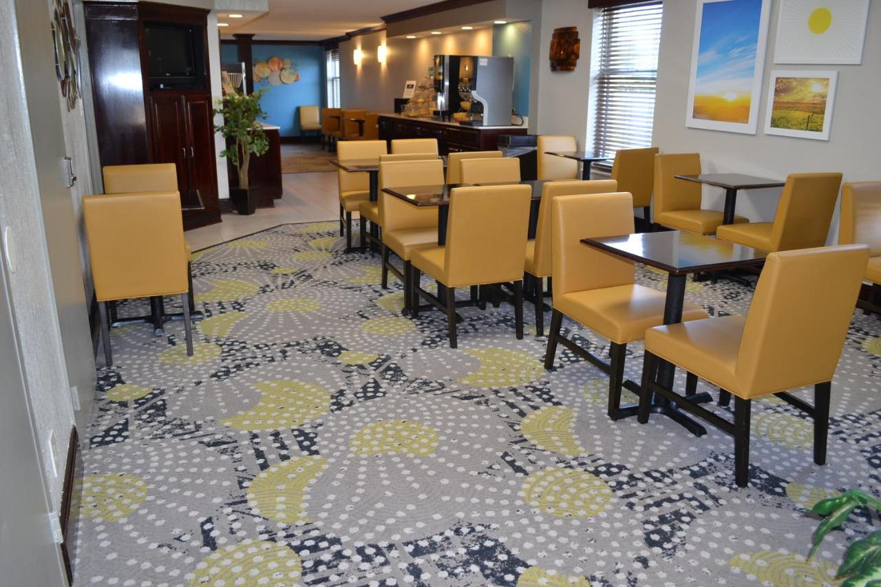 Days Inn By Wyndham High Point/Archdale Exterior photo
