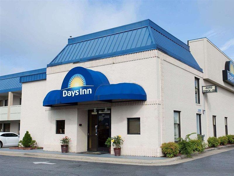 Days Inn By Wyndham High Point/Archdale Exterior photo